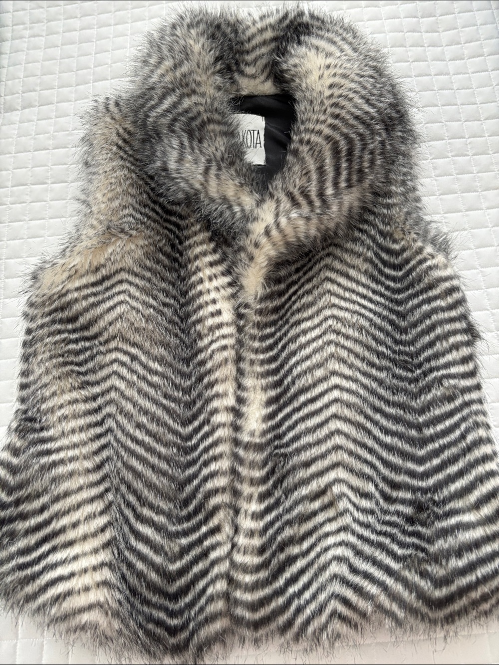 BB Dakota Faux Fur Chevron Pattern Vest - Gray/White